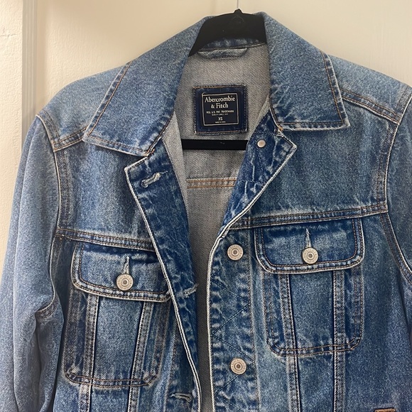 Abercrombie & Fitch Jean Jacket - Picture 2 of 4